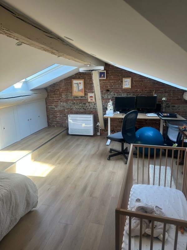 Installation d’une climatisation dans un appartement duplex sous les toits à Toulouse