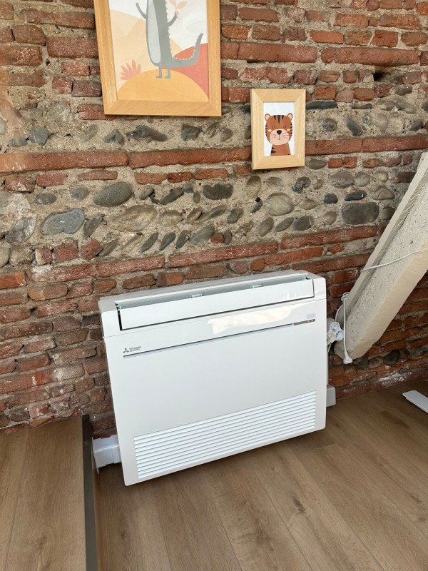 Installation d’une climatisation dans un appartement duplex sous les toits à Toulouse