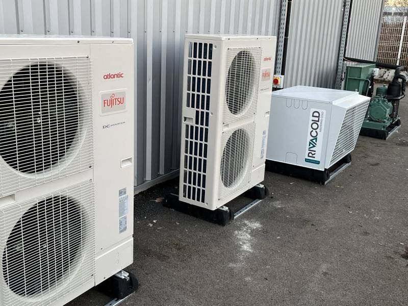 Groupe exterieure de froid pour chambre froide positive et négative en région occitanie