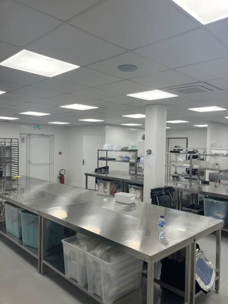 Installation de climatisation cassette et gainable pour un restaurant à Montauban