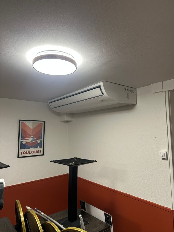 Restauration de groupes de climatisation Toshiba pour le restaurant La Meunière à Toulouse