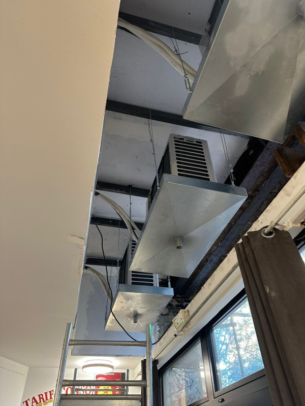 Restauration de groupes de climatisation Toshiba pour le restaurant La Meunière à Toulouse